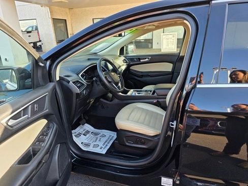 Used 2021 Ford Edge SEL w/ Convenience Package image 9