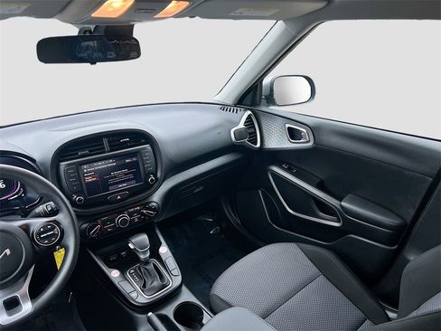 Used 2023 Kia Soul LX w/ Option Group 015 image 21