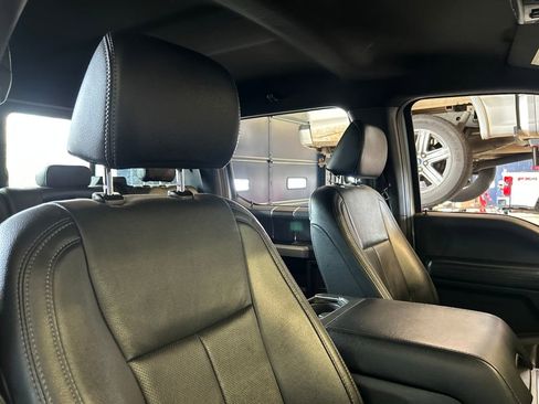 Used 2022 Ford F250 Lariat w/ Lariat Value Package image 12