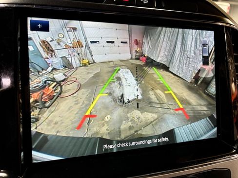 Used 2022 Ford F250 Lariat w/ Lariat Ultimate Package image 34