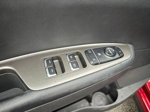 Used 2020 Kia Optima SE FWD image 10