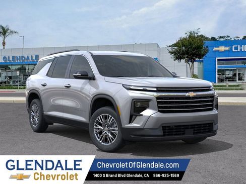 New 2026 Chevrolet Traverse LT w/ Driver Confidence Package image 7
