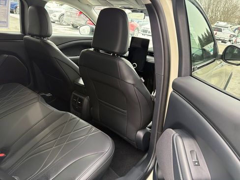 Used 2025 Ford Mustang Mach-E Select w/ Comfort Package Lite image 19
