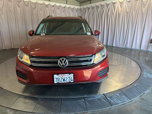Used 2015 Volkswagen Tiguan S FWD image 2