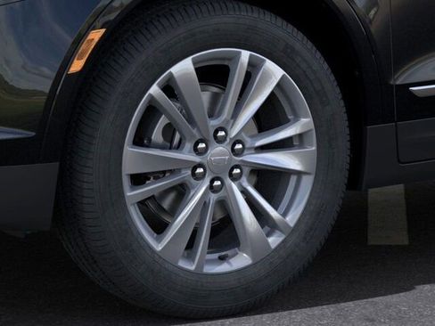 New 2025 Cadillac XT5 Premium Luxury w/ LPO, Floor Liner Package image 9