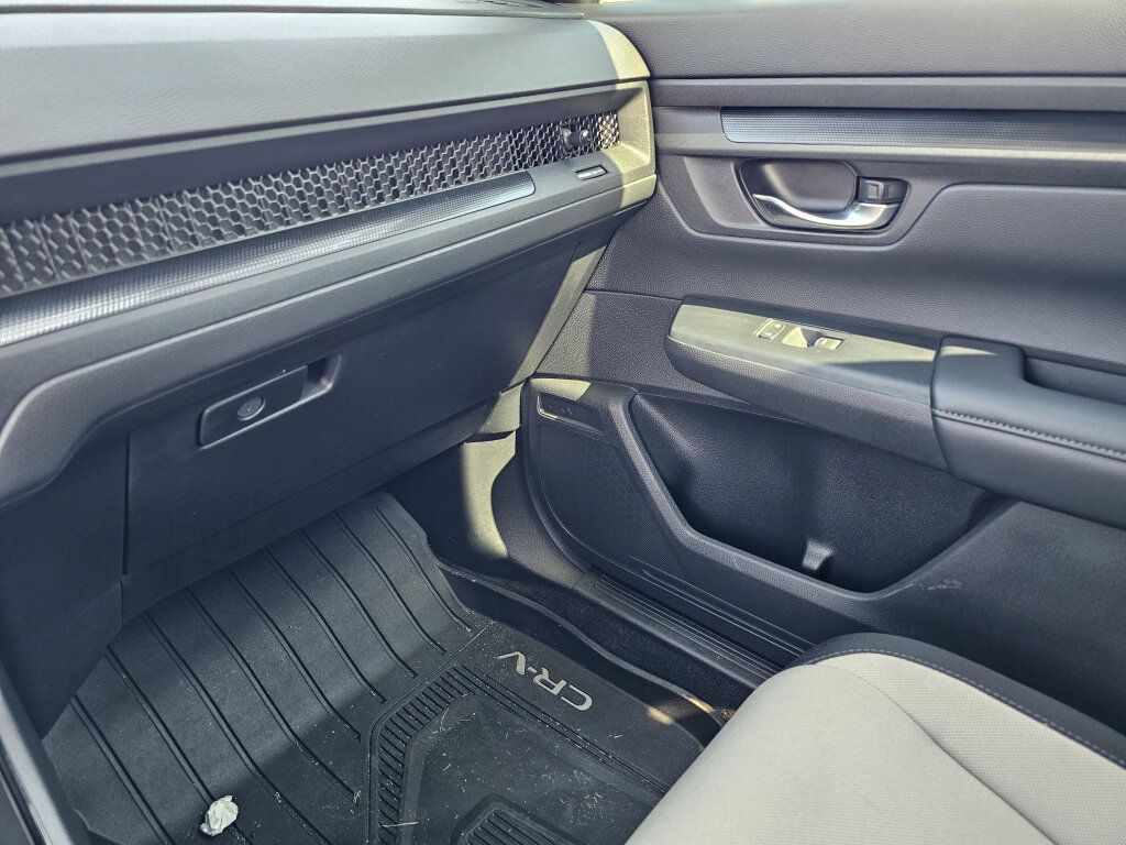 Certified 2025 Honda CR-V EX image 28