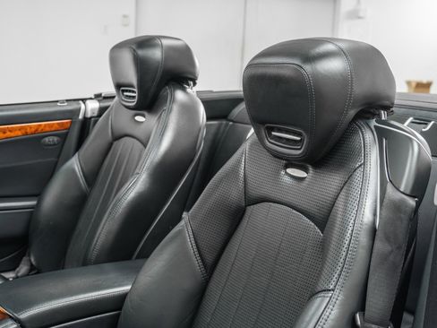 Used 2011 Mercedes-Benz SL 63 AMG image 26