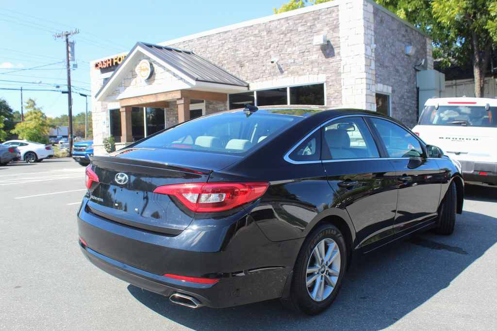 Used 2015 Hyundai Sonata SE w/ Option Group 09 FWD image 5