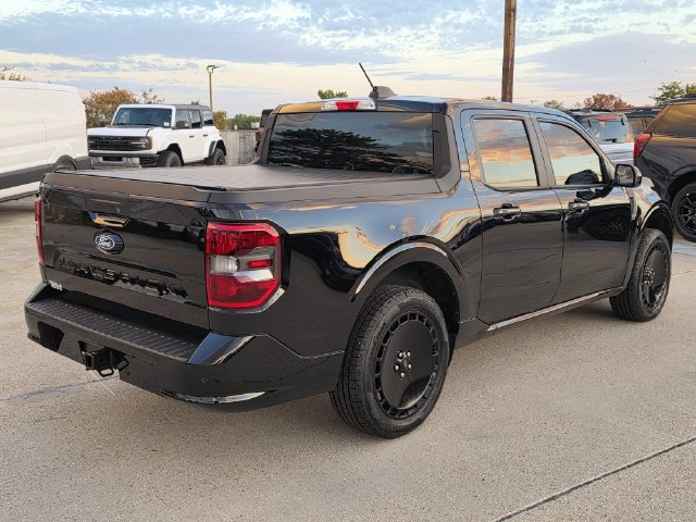 Used 2026 Ford Maverick Lobo AWD/4WD image 5