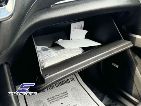 Used 2023 Chevrolet Traverse High Country image 34