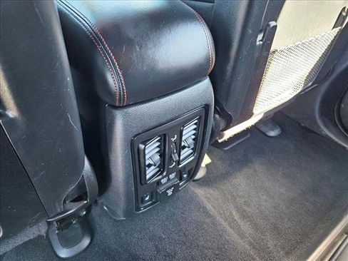 Used 2024 Dodge Durango GT image 18