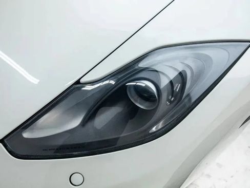 Used 2012 McLaren MP4-12C Coupe RWD image 12