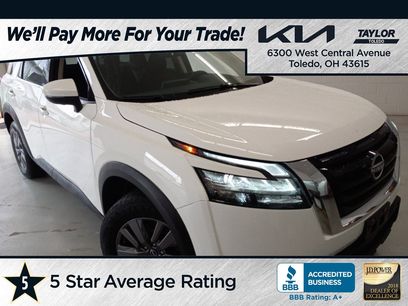 Used 2025 Nissan Pathfinder SV