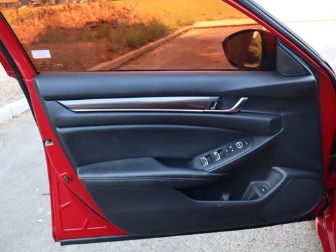 Used 2019 Honda Accord Sport image 22