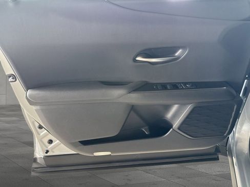 Certified 2026 Lexus UX 300h FWD w/ Accessory Package (Z2) image 8