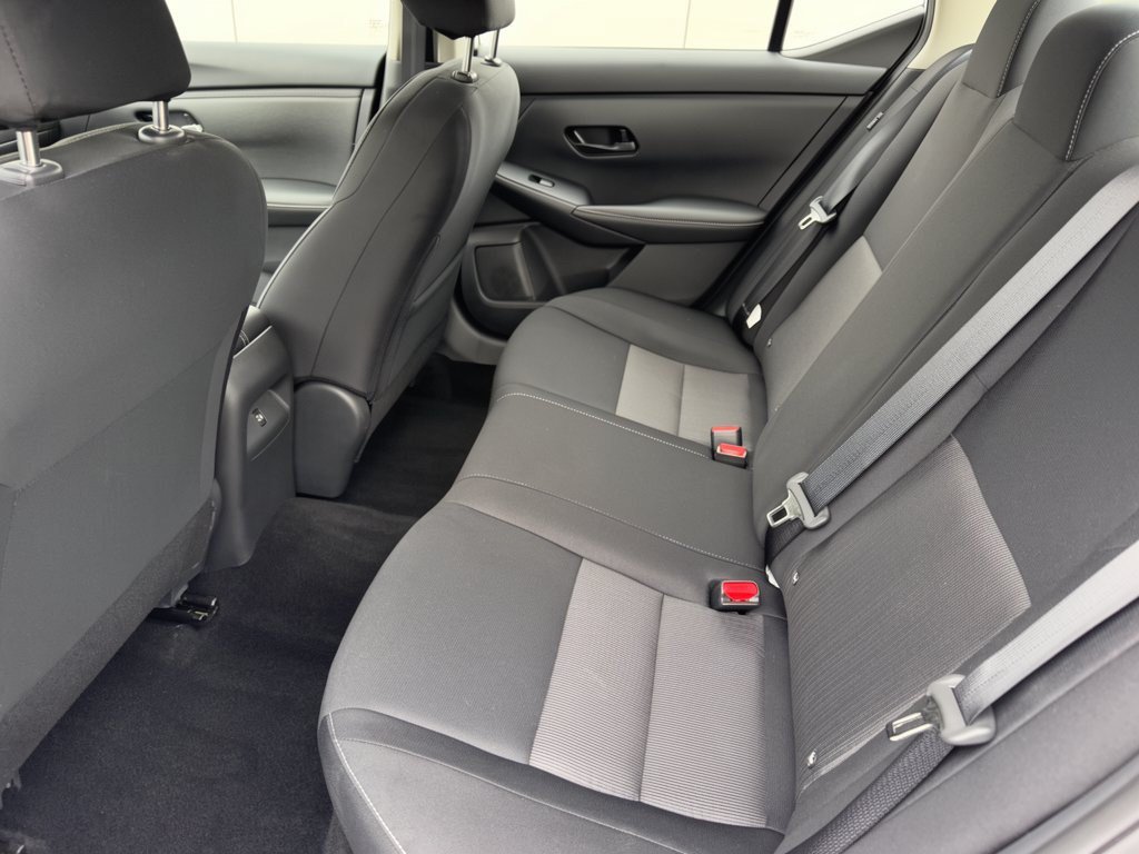 Used 2025 Nissan Sentra SV FWD image 25