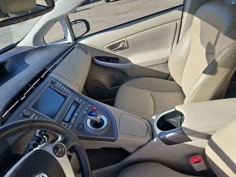 Used 2012 Toyota Prius Four w/ Deluxe Solar Roof Pkg image 32