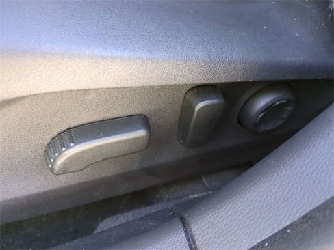 Used 2023 Subaru Outback Limited image 23