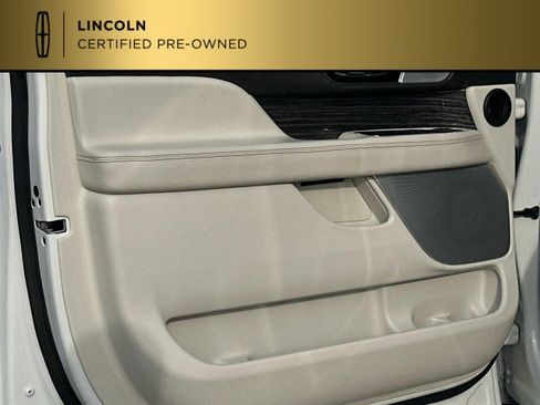 Used 2022 Lincoln Navigator Black Label image 10