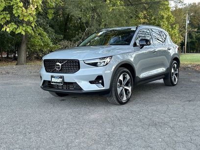 Certified 2024 Volvo XC40 B5 Plus w/ Protection Package Premier
