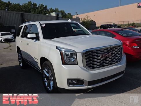 Used 2019 GMC Yukon Denali w/ Denali Ultimate Package AWD/4WD image 1