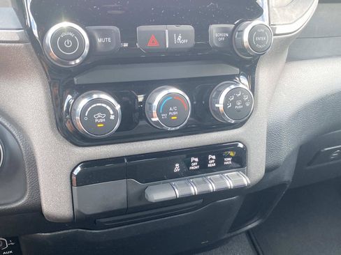 Used 2025 RAM 1500 Tradesman w/ Night Edition RWD image 28