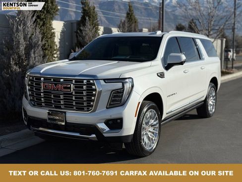 Used 2025 GMC Yukon XL Denali image 3