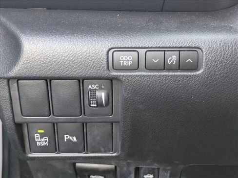 Used 2017 Lexus RC 350 image 12