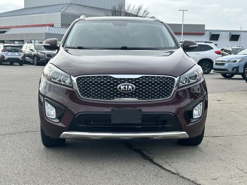 Used 2016 Kia Sorento SX image 2