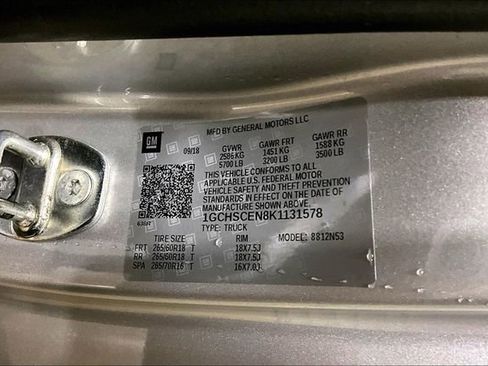 Used 2019 Chevrolet Colorado LT w/ Redline Special Edition image 31