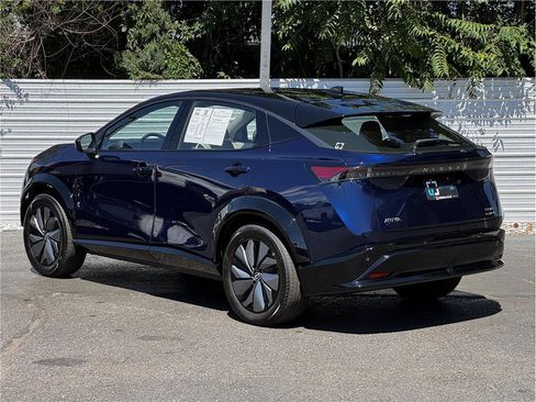 Used 2024 Nissan Ariya AWD image 10