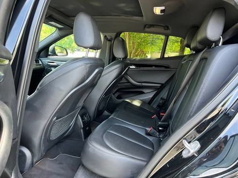 Used 2018 BMW X2 sDrive28i w/ Convenience Package FWD image 16