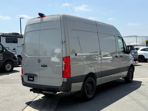 New 2026 Mercedes-Benz Sprinter 2500 image 11