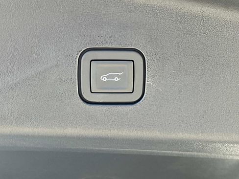 New 2026 Cadillac Vistiq Sport image 13