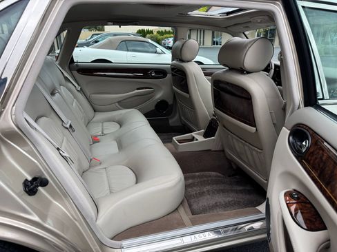 Used 2001 Jaguar XJ Supercharged RWD image 57