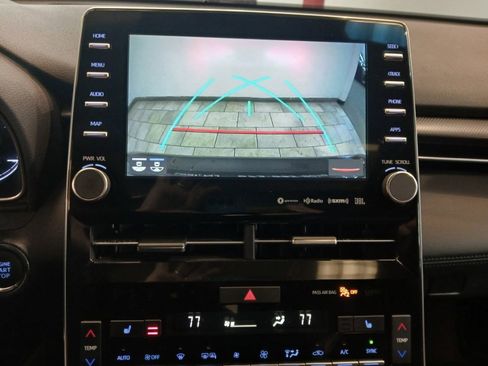 Used 2019 Toyota Avalon XSE image 8