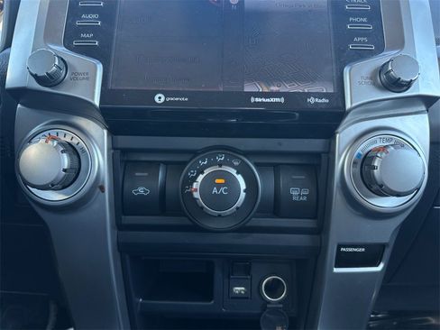 Used 2022 Toyota 4Runner SR5 Premium image 22