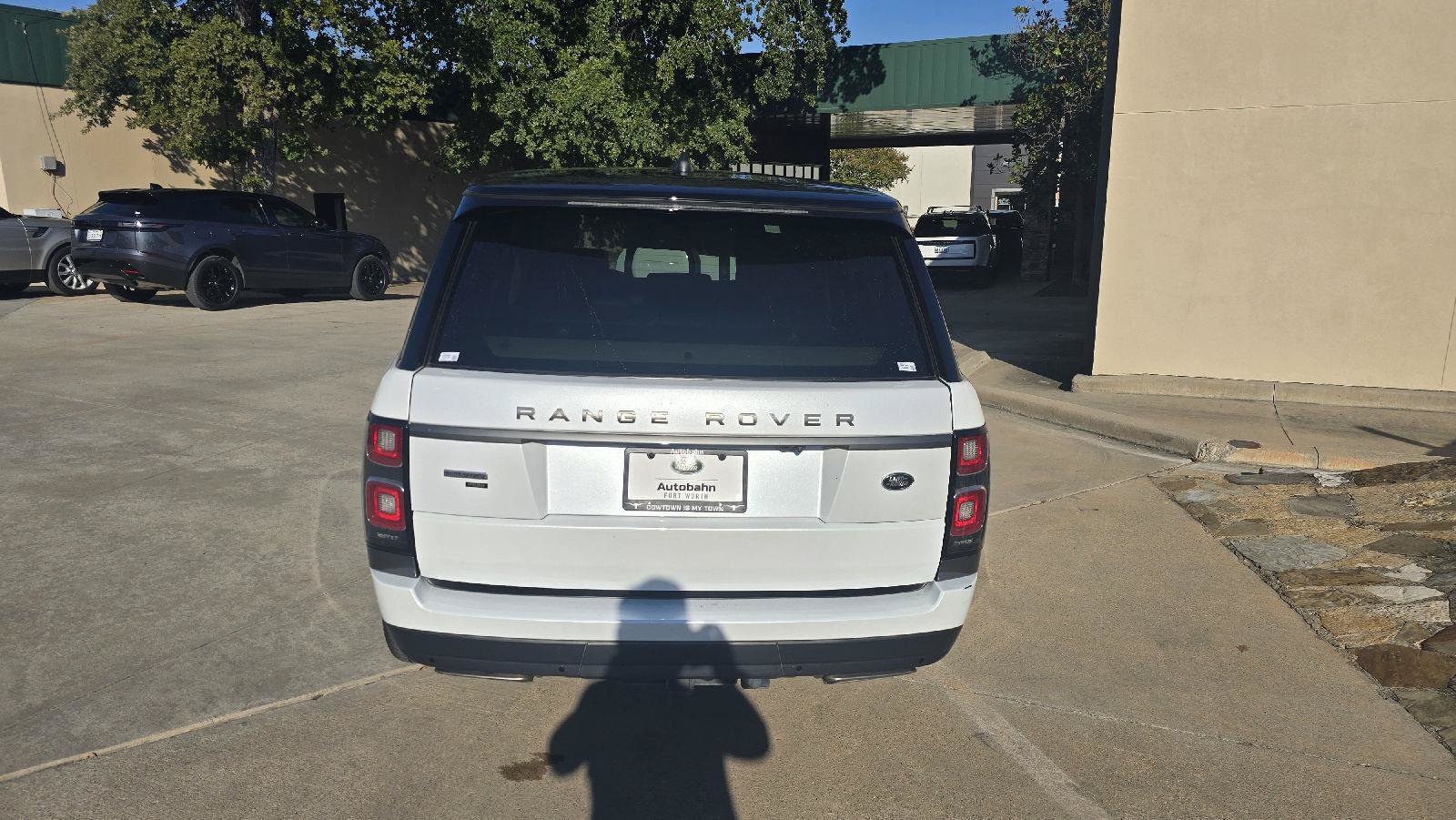 Used 2020 Land Rover Range Rover Long Wheelbase Autobiography AWD/4WD image 3