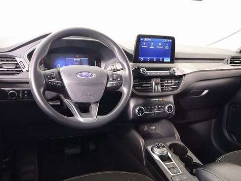 Used 2025 Ford Escape Active image 2