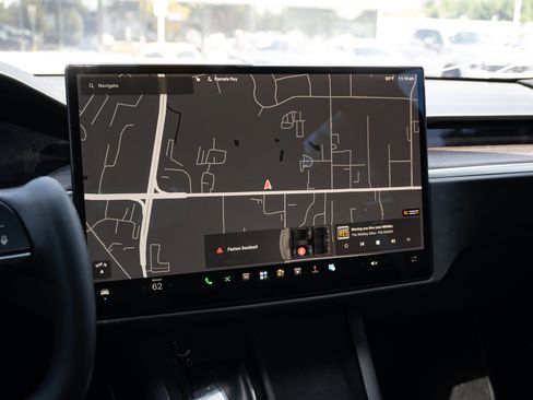 Used 2021 Tesla Model S Long Range AWD/4WD image 22