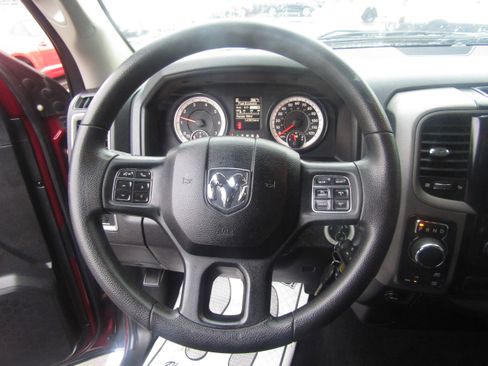 Used 2017 RAM 1500 Express image 13