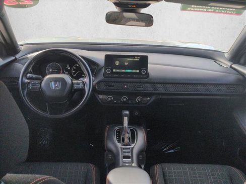 Used 2025 Honda HR-V Sport image 16