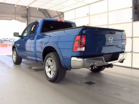 Used 2017 RAM 1500 Express AWD/4WD image 11