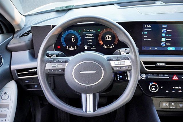 Certified 2025 Hyundai Sonata SEL FWD image 28