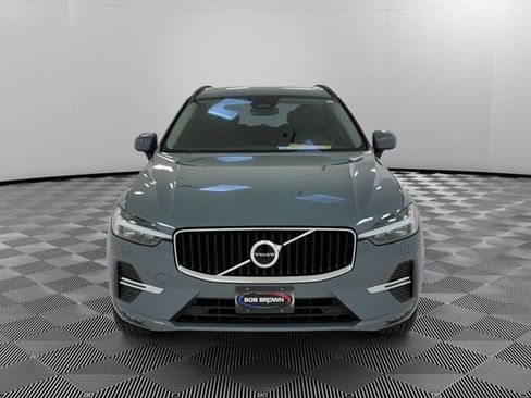 Used 2022 Volvo XC60 B5 Momentum AWD/4WD image 8