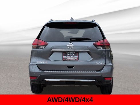 Used 2020 Nissan Rogue SV image 8