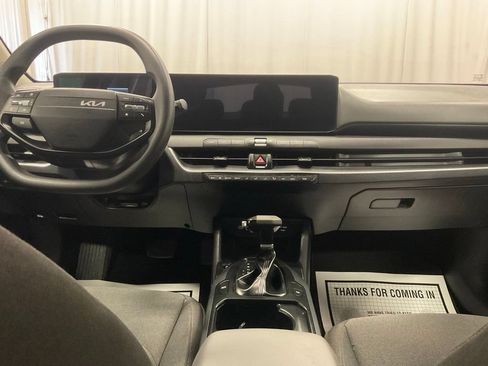 Used 2025 Kia K4 FWD image 4