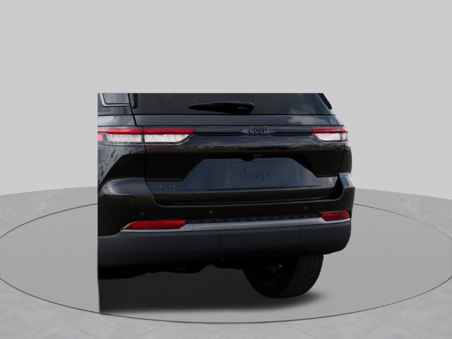 New 2027 Jeep Grand Cherokee Altitude AWD/4WD image 13