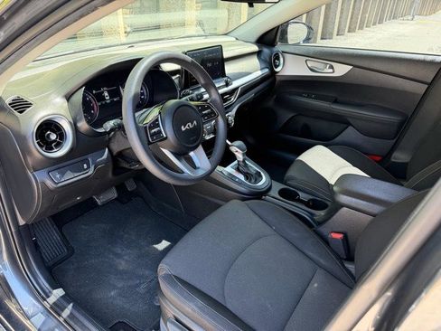 Used 2023 Kia Forte LX FWD image 14