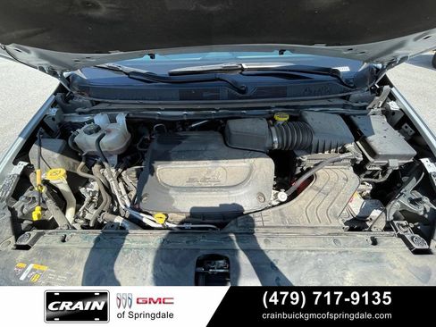 Used 2024 Chrysler Pacifica Touring-L FWD image 33